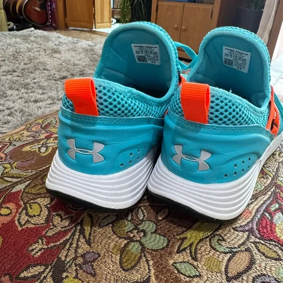Under Armour women’s ' Blue Athletic Shoes Size 8.5 - Picture 8 of 9